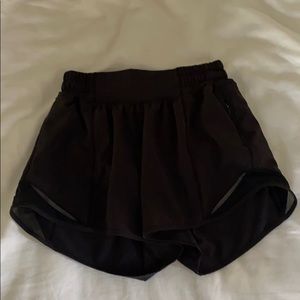black lulu shorts